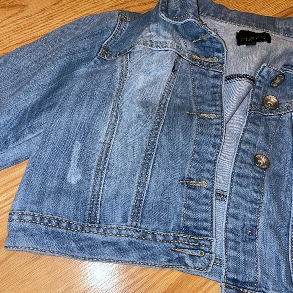 Jean Jacket - Picture 2 of 4